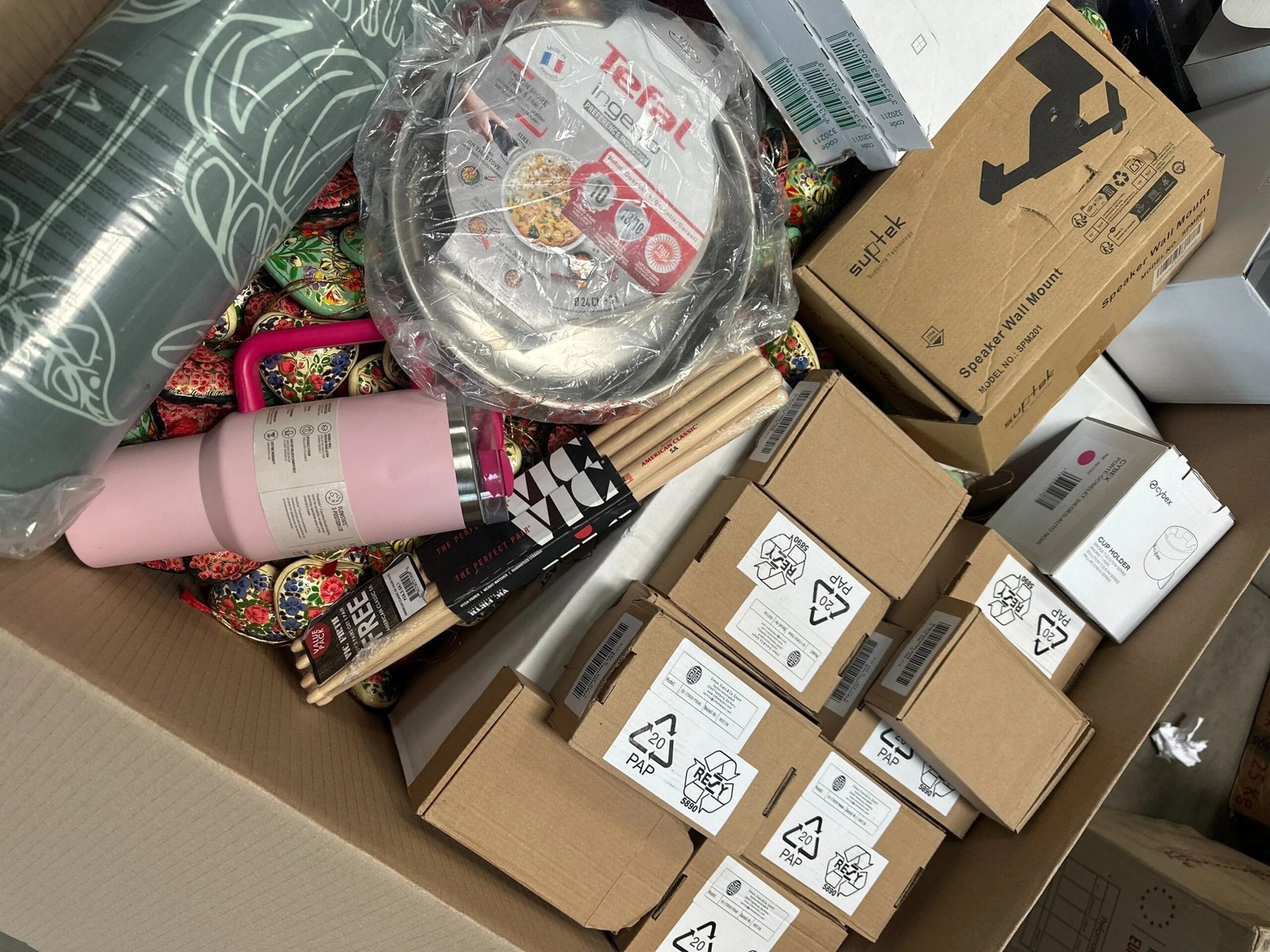 1764146616_cropped-scaled-1.jpg Home & Kitchen Liquidation Pallet — Lot 18 - Image 1