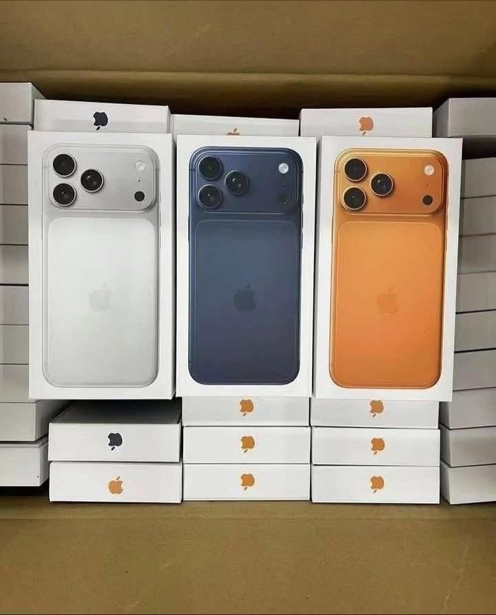 IMG_1243.jpeg iPhone 17 Pro Max Liquidation Pallet - Image 1