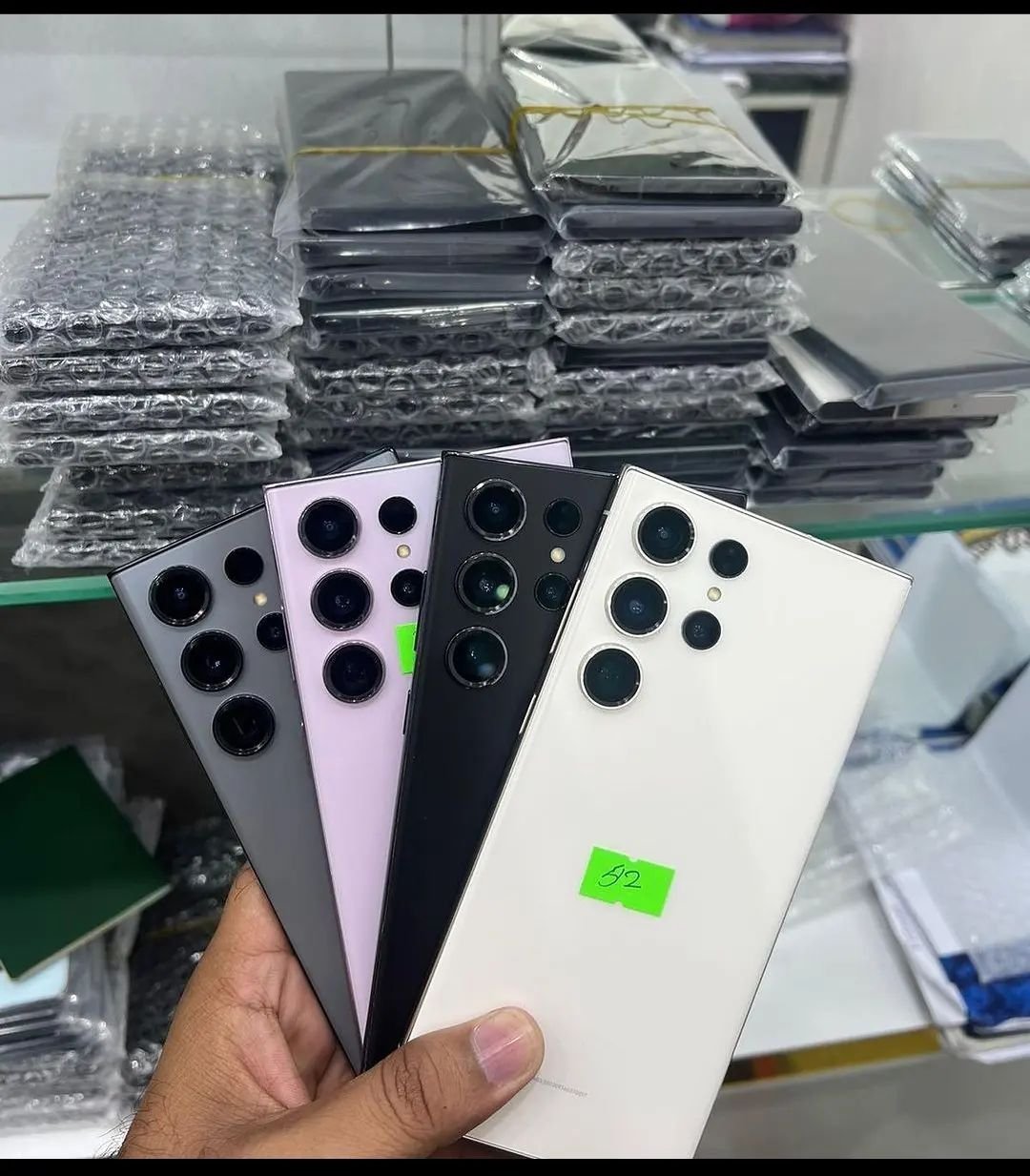 buy-samsung-s24-ultra-pallet-liquidation-pallets-1.jpg Samsung Galaxy S21 Ultra Liquidation Pallet - Image 1