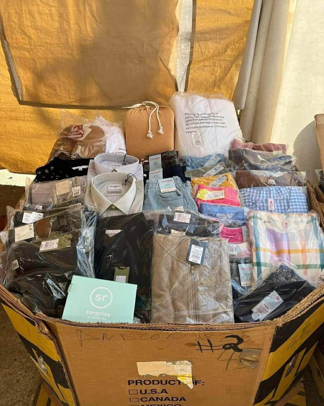cp3.webp Clothing – wholesale clothing Liquidation Pallet - Image 1